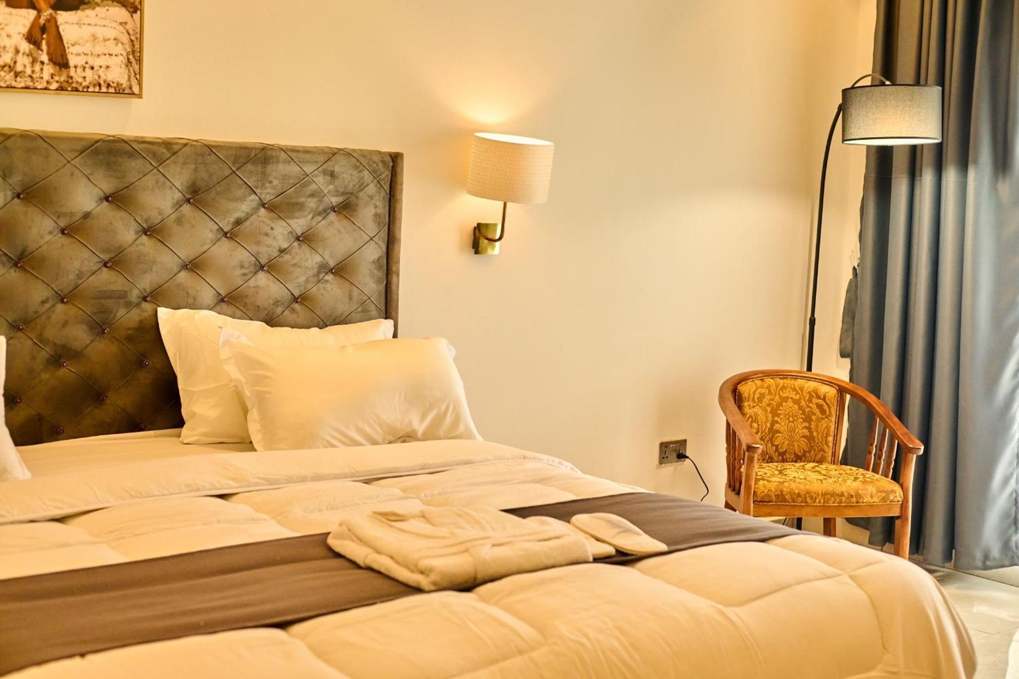 Aiden Homes And Apartments Hotel 코포리두아 외부 사진