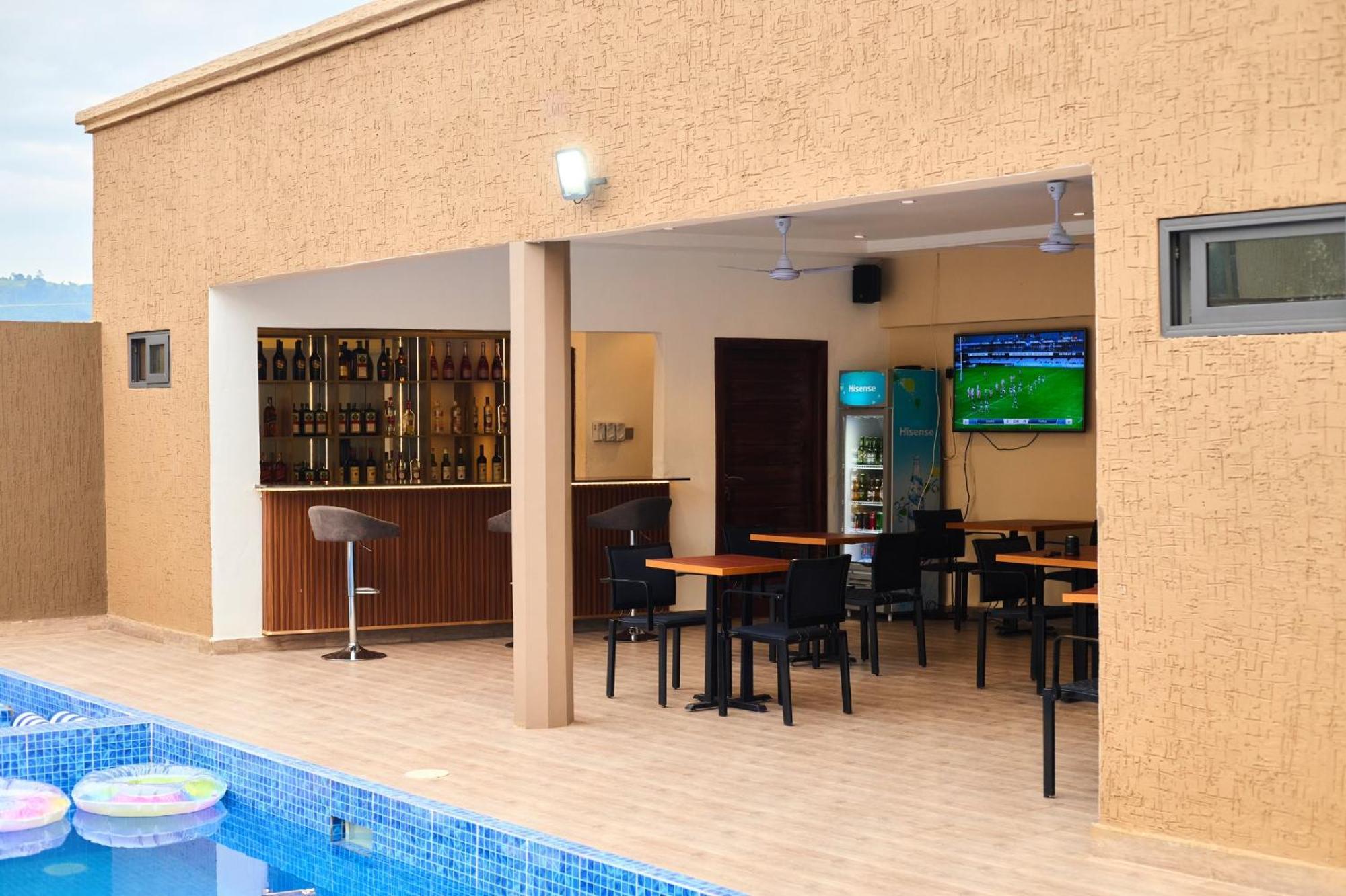 Aiden Homes And Apartments Hotel 코포리두아 외부 사진