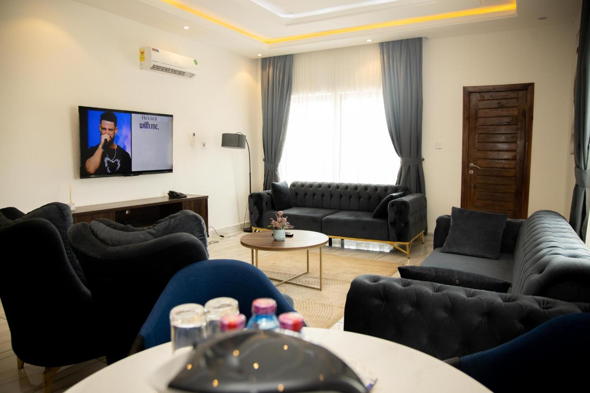 Aiden Homes And Apartments Hotel 코포리두아 외부 사진